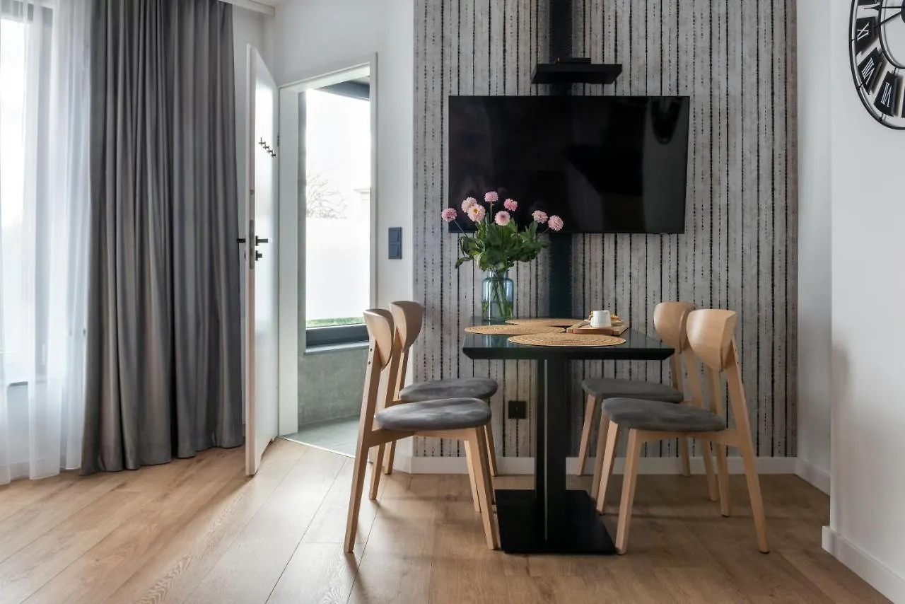 Inpoint Central Suites With Parking Available Краков