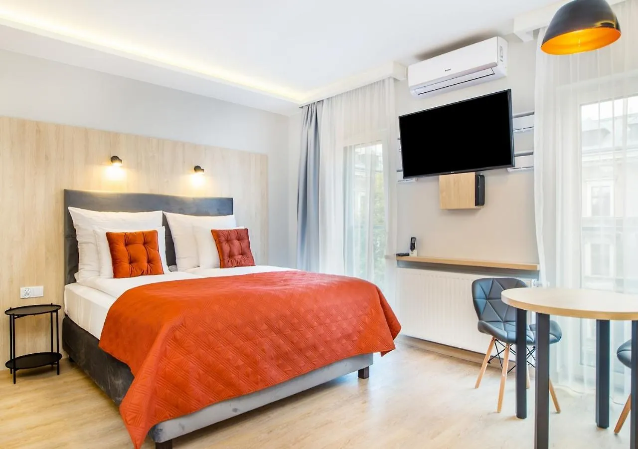Inpoint Central Suites With Parking Available Krakow 3*,