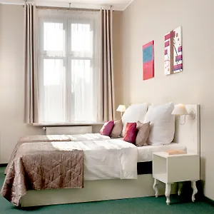 3* Lägenhetshotell Leone