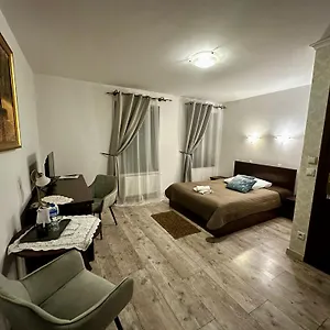Hotel Dworek Zloty Rog I Restauracja