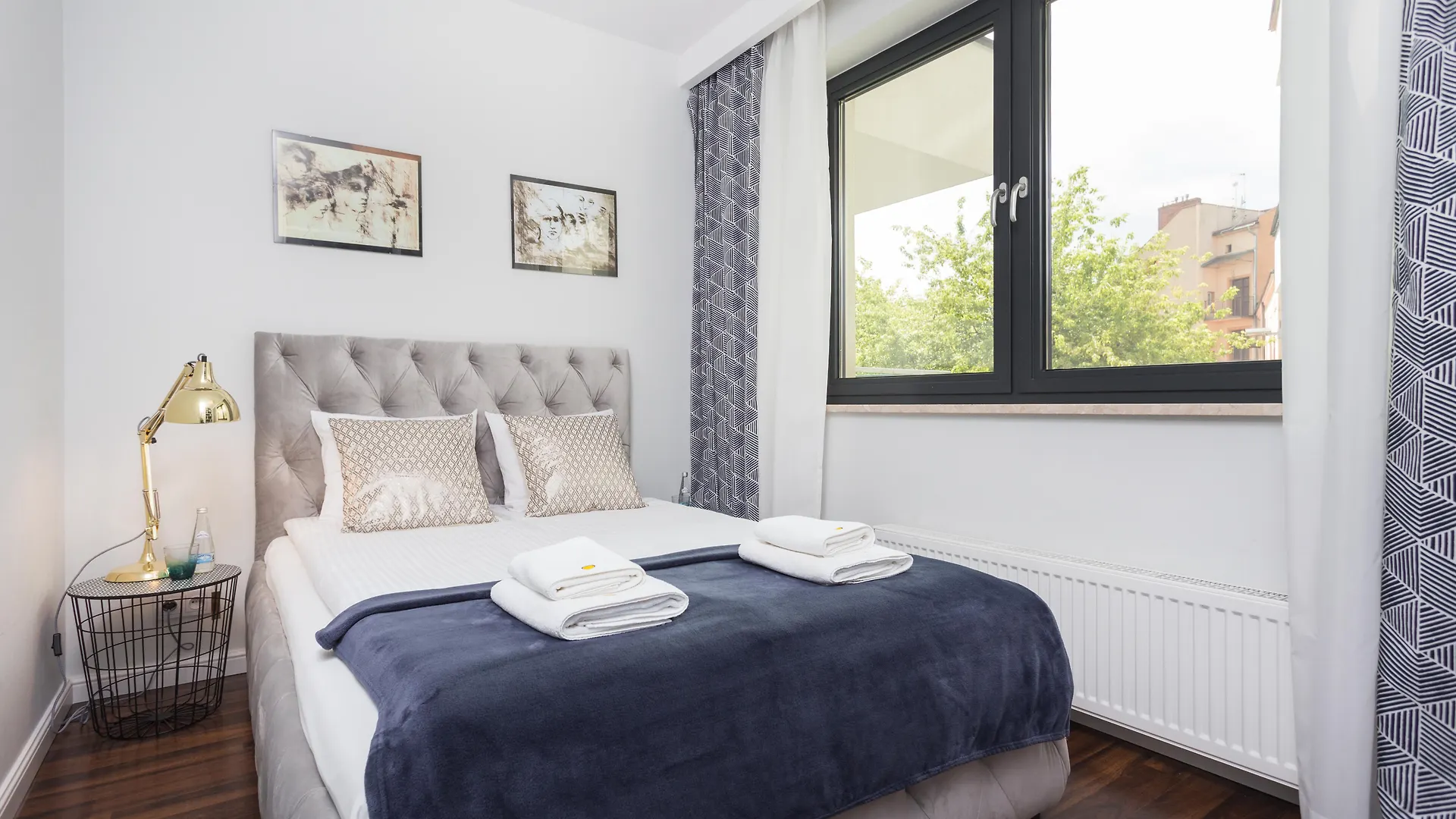 Aparthotel Inpoint Central Suites With Parking Available Krakau