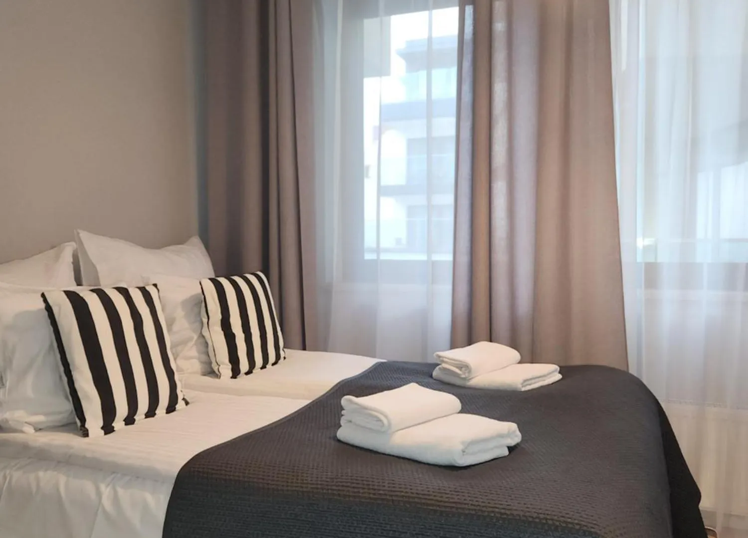 Inpoint Central Suites With Parking Available Krakau